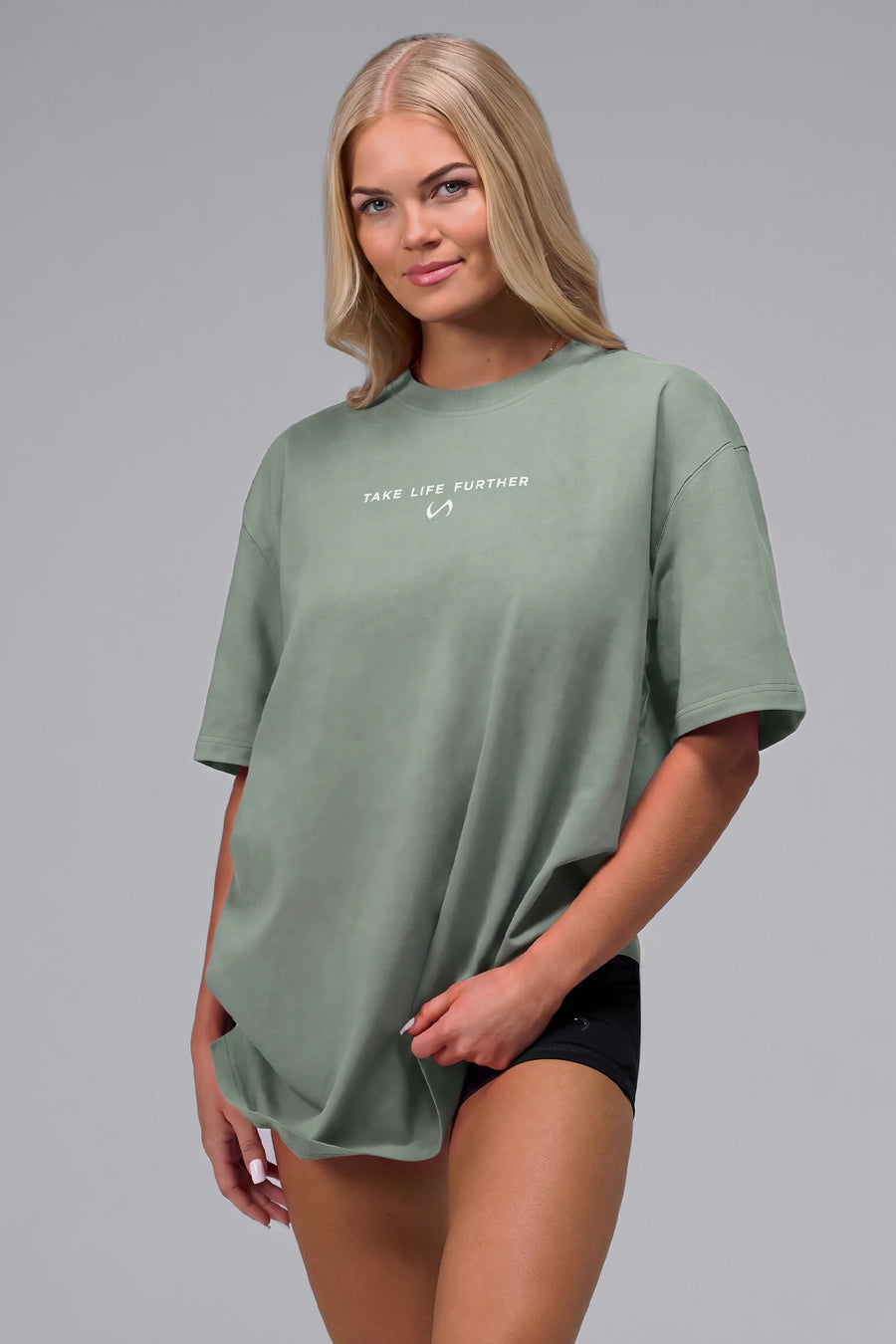 T-shirt oversize « Take Life Further »