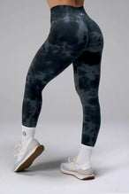 Side View of Lunar Forest TLF Cosmic Seamless Scrunch Butt Leggings, featuring a scrunch butt to shape and contour your glutes 
