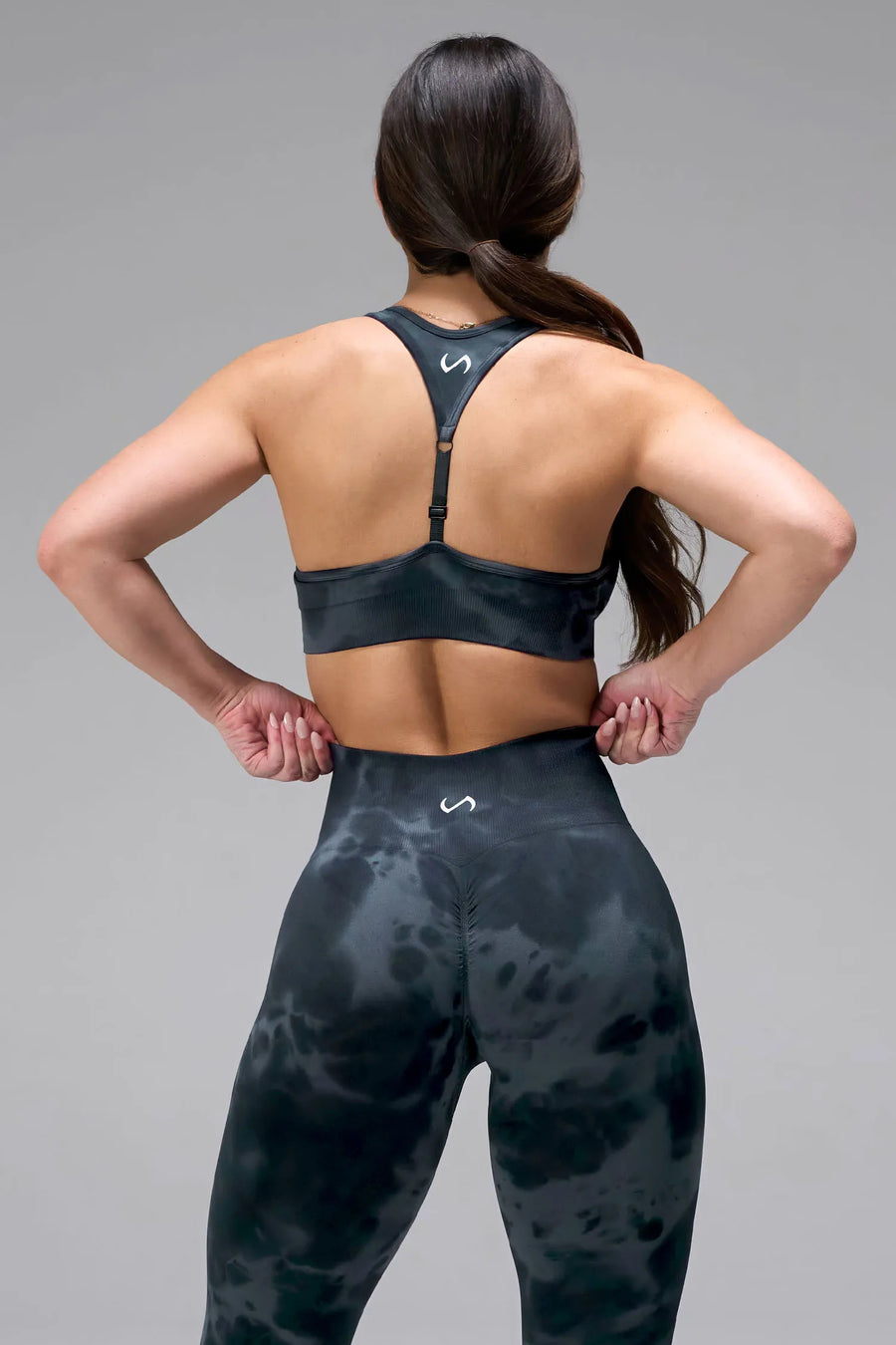 Back View of Lunar Forest TLF Cosmic Seamless Scrunch Butt Leggings, featuring a scrunch butt to shape and contour your glutes 