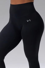 Black NeoCloud Secret Glute Seam Leggings — product video showing the scrunch lift and sculpted fit