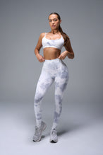 Cosmic Seamless Scrunch Butt Leggings