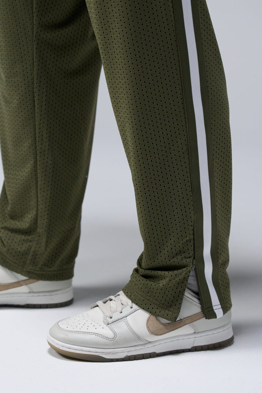 Side view of Evolve Mesh Track Pants – Men’s Joggers & Sweatpants  Marshland 